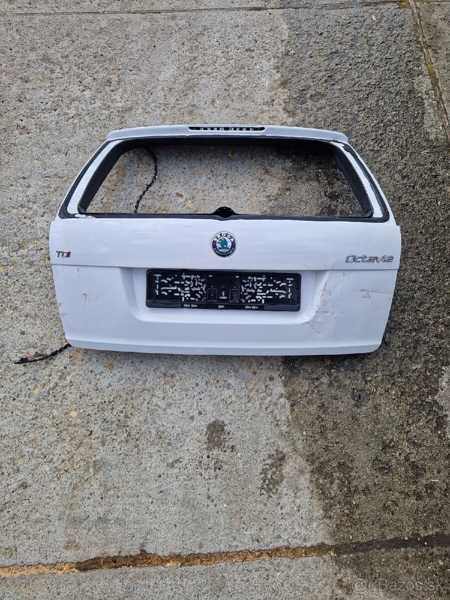 Škoda octavia 2 combi kufrové dvere