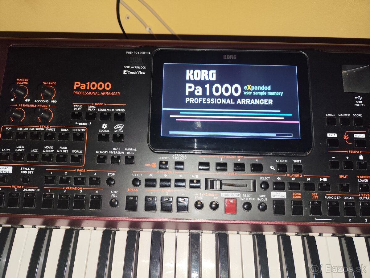 Predám Korg pa 1000