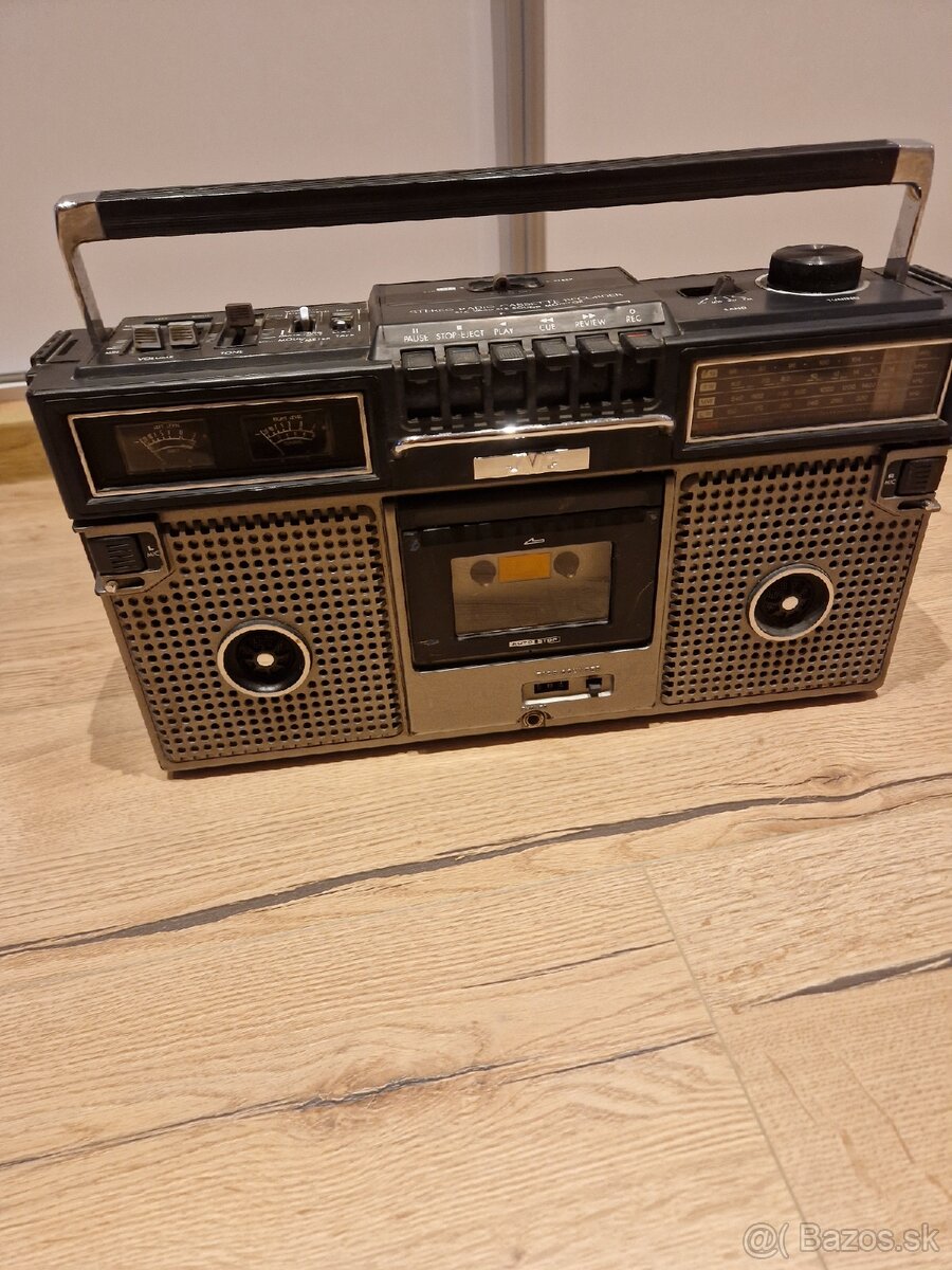 Boombox Rádio magnetofón JVC RC-717L