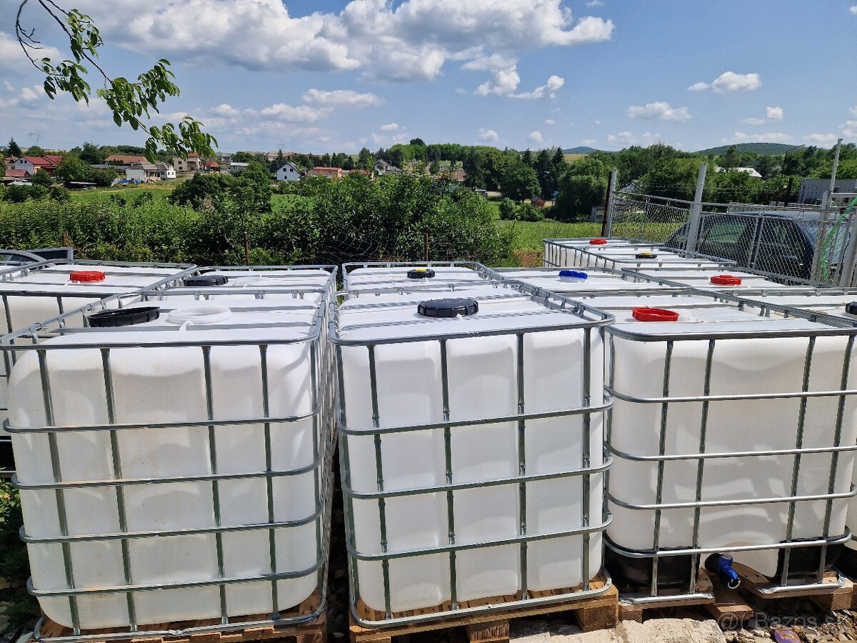 Ibc kontajner 1000litrova plastová nádoba barel 1000l