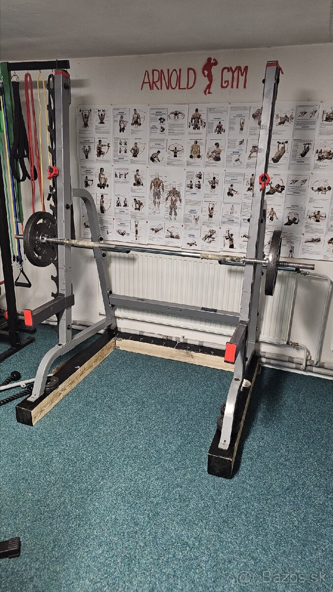 Stojan na drepy benchpress Body Solid GPR370