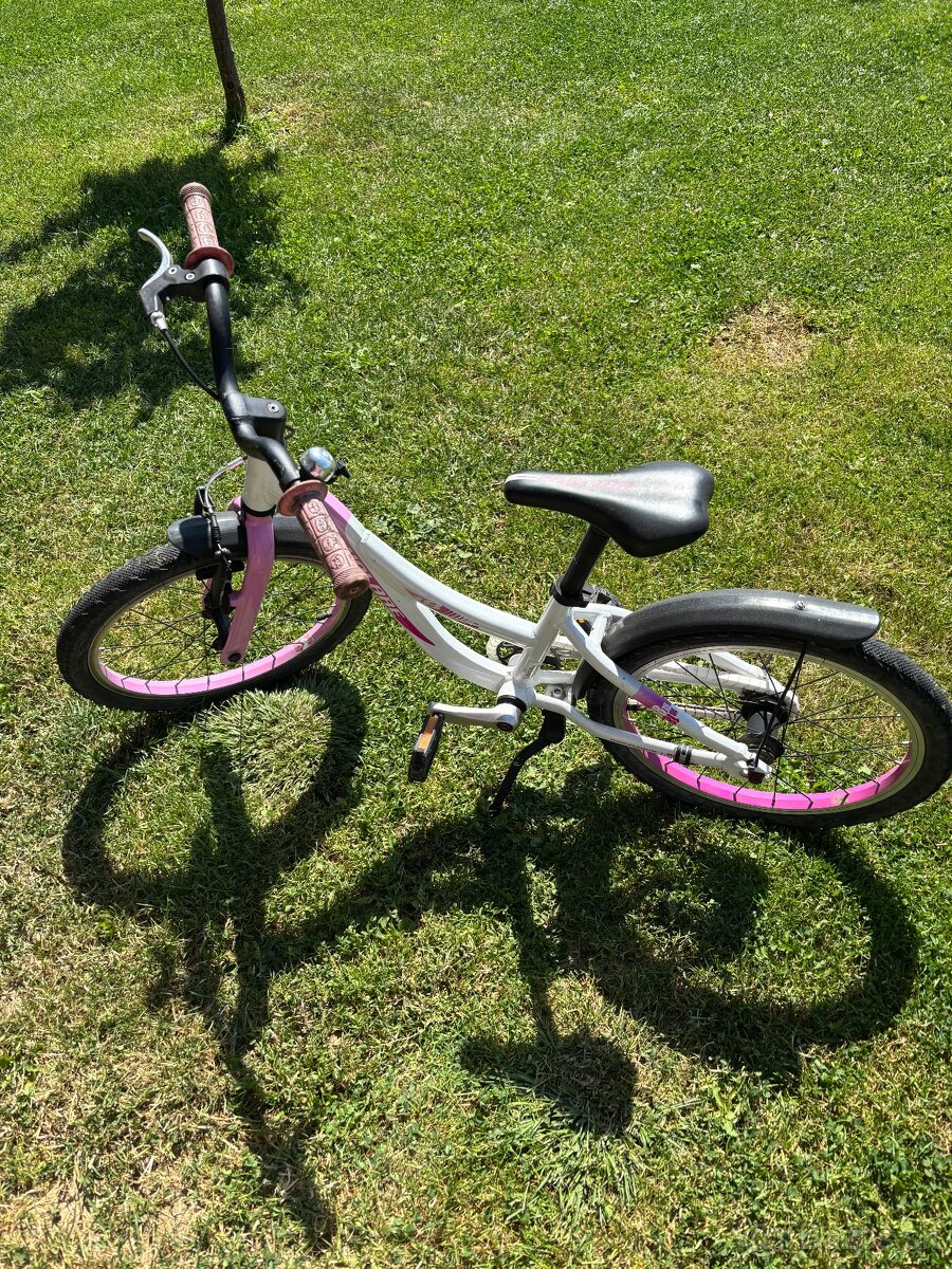Dievčenský bicykel