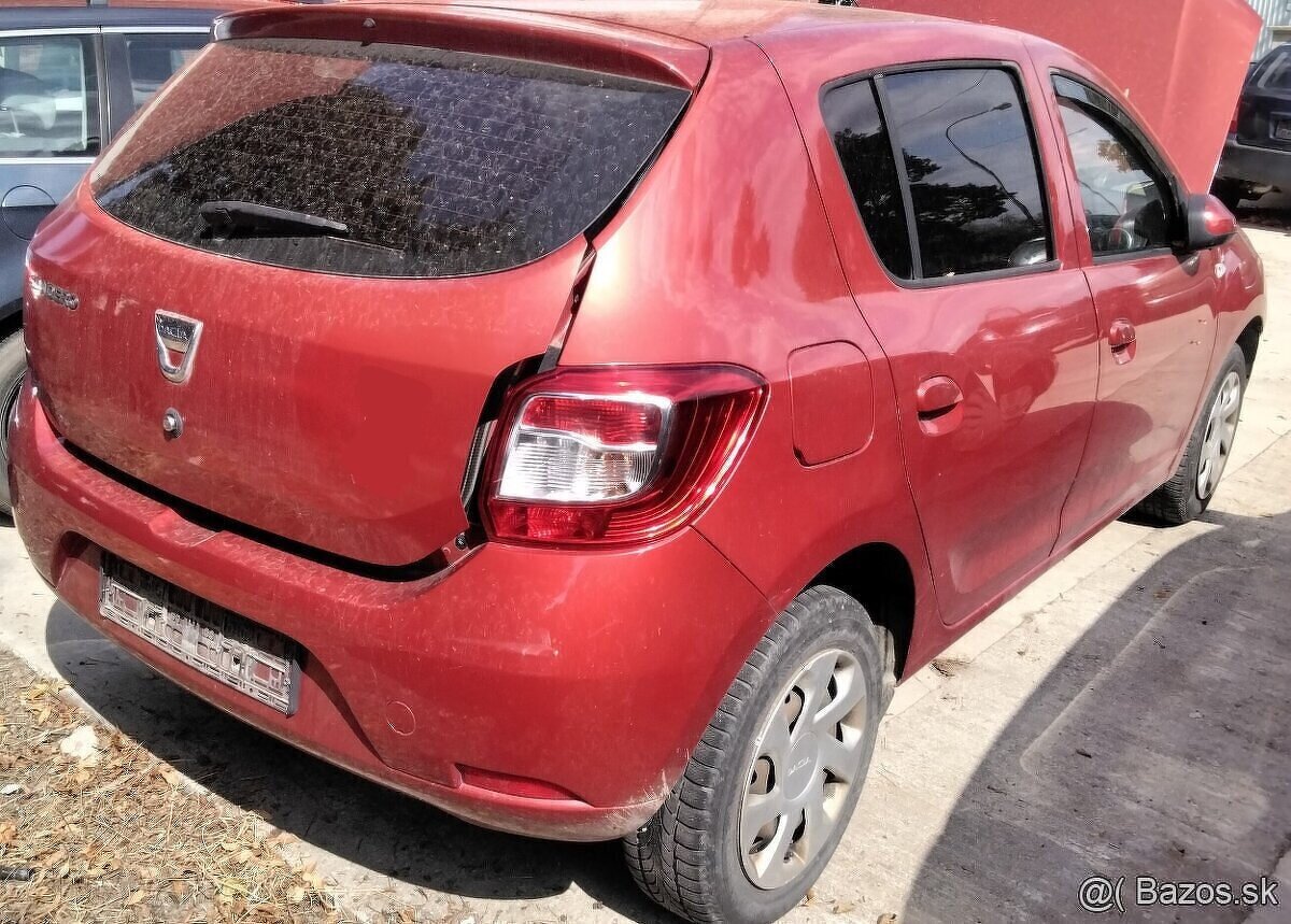 DACIA SANDERO 1.2 2014 predám DVERE, MOTOR D4FF7, PREVODOVKA