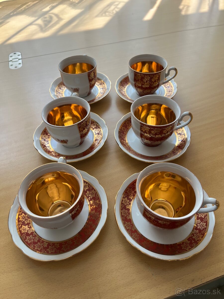 Porcelánové šálky
