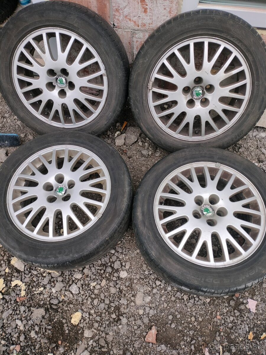 4ks alu disky orig. Škoda 5x100 r16 pneu 205/55 r16