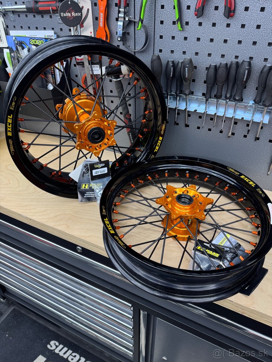 Supermoto kolesá a iné diely