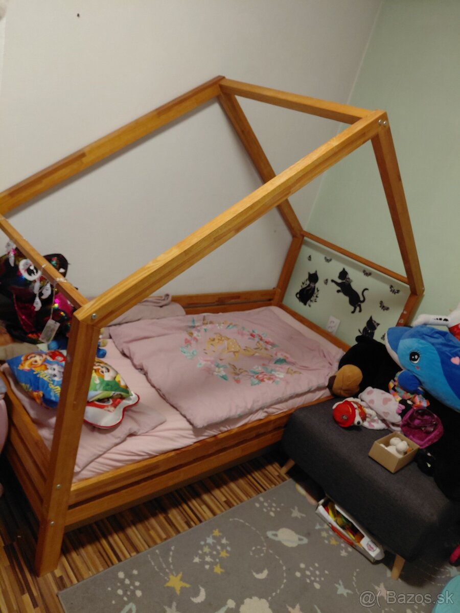 Domcekova postel
