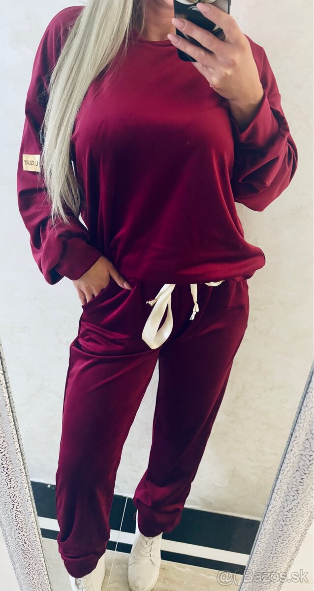 Damska talianska velurova suprava bordo