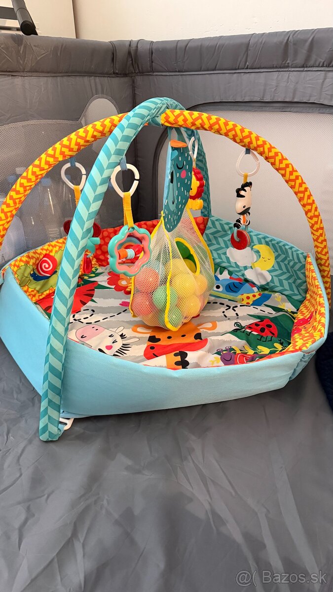 FILLIKID Deka s hrazdou s loptičkami corolful