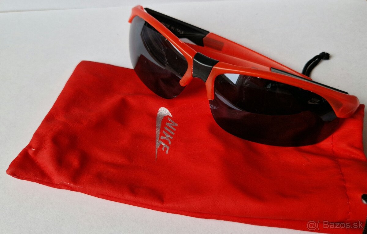 slnečné okuliare Nike