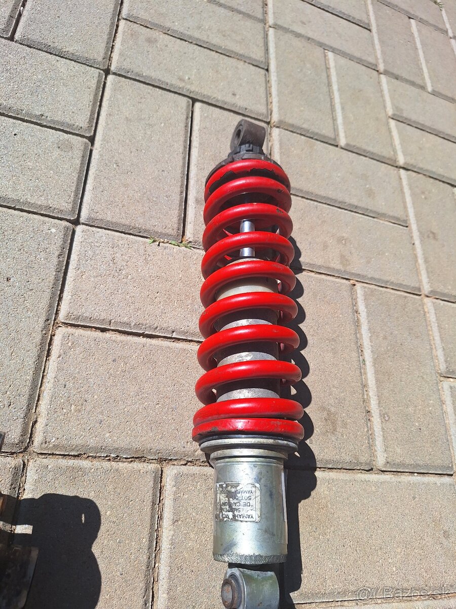 Tlmič Yamaha XT 600