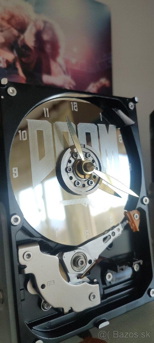DOOM game hodiny