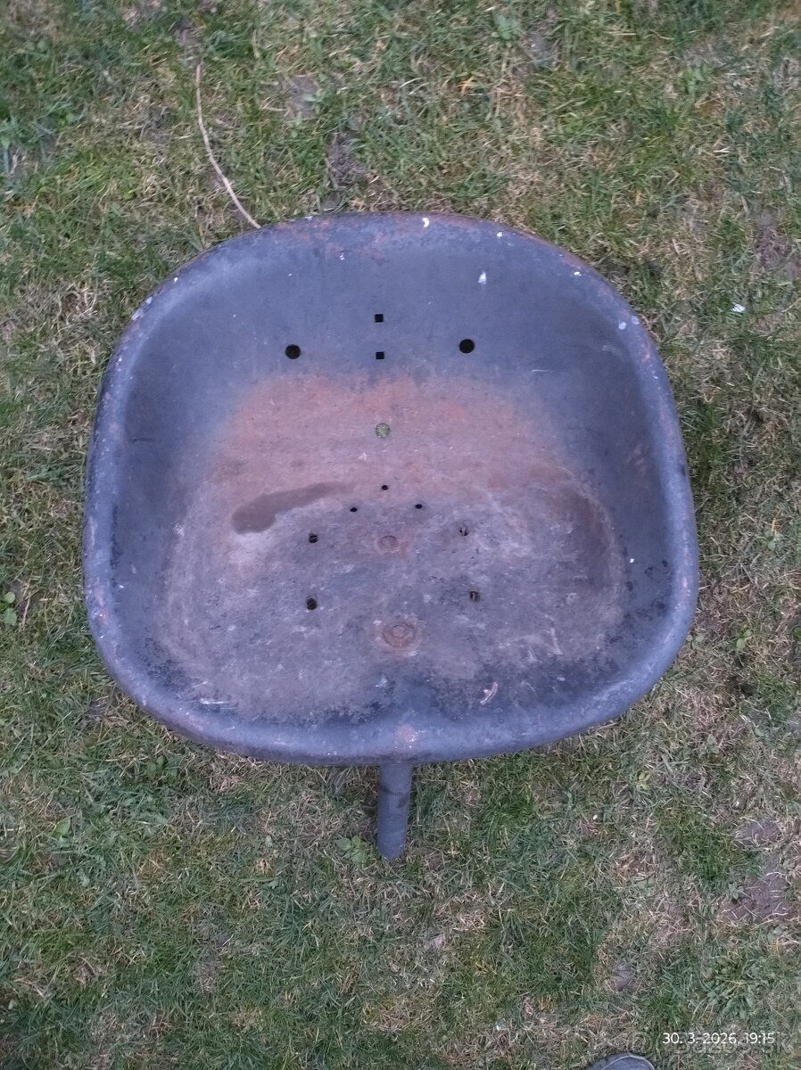 Sedačka Agzat vari tera