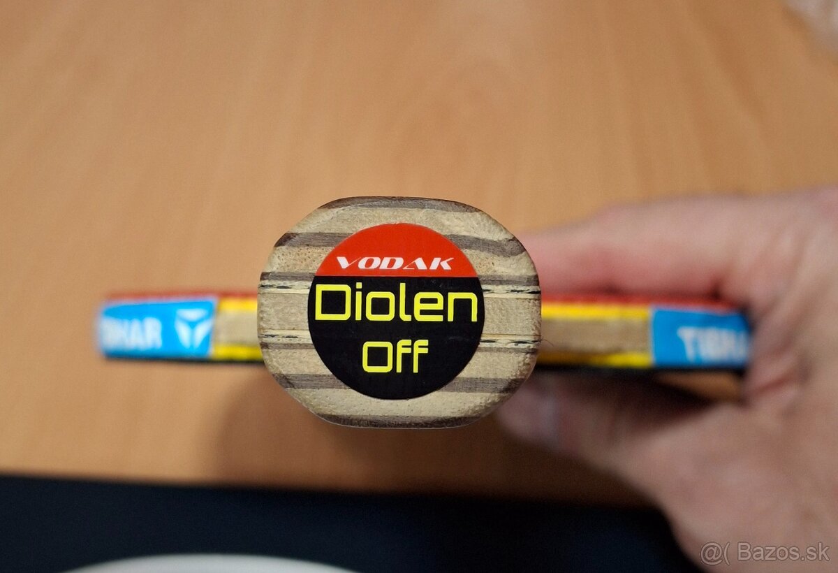 Raketa na stolný tenis