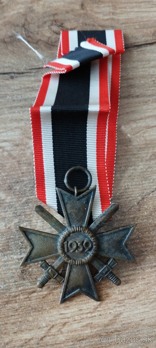 WW2 NĚMECKÝ ZÁSLUŽNÝ VÁLEČNÝ KŘÍŽ č.2