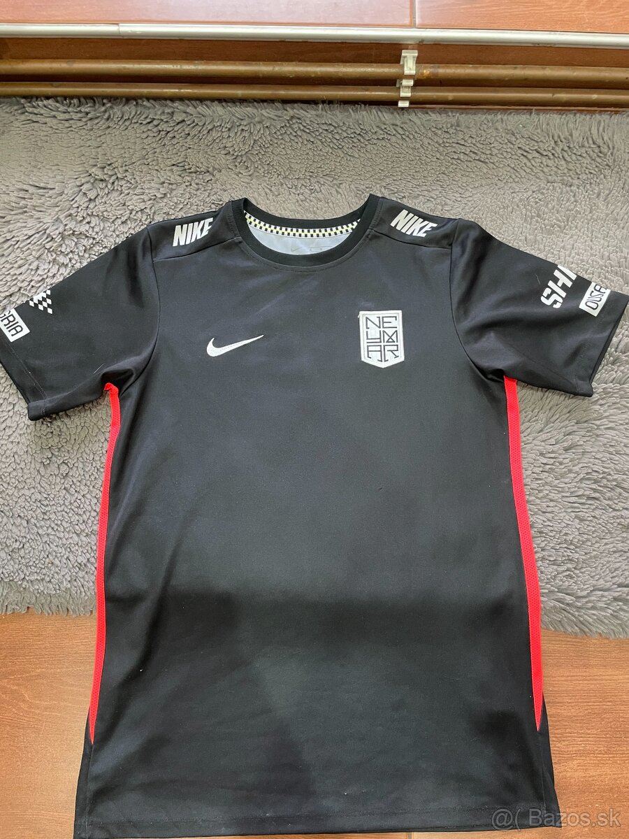 Nike tricko