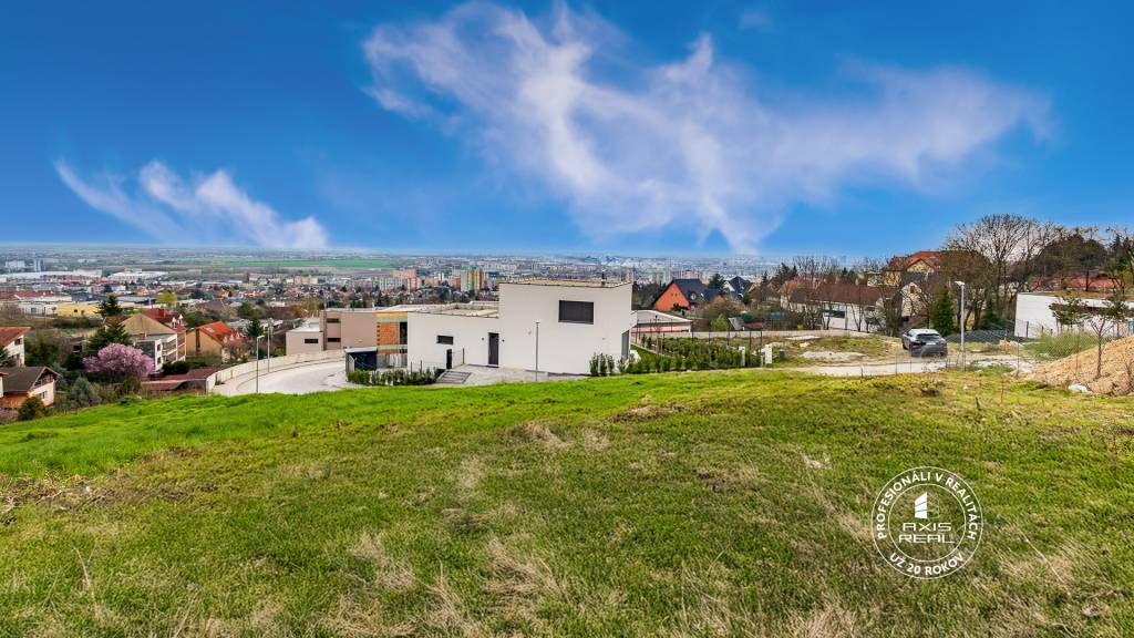 AXIS REAL | Stavebný pozemok (628 m2) s výhľadom, BA III. Ra