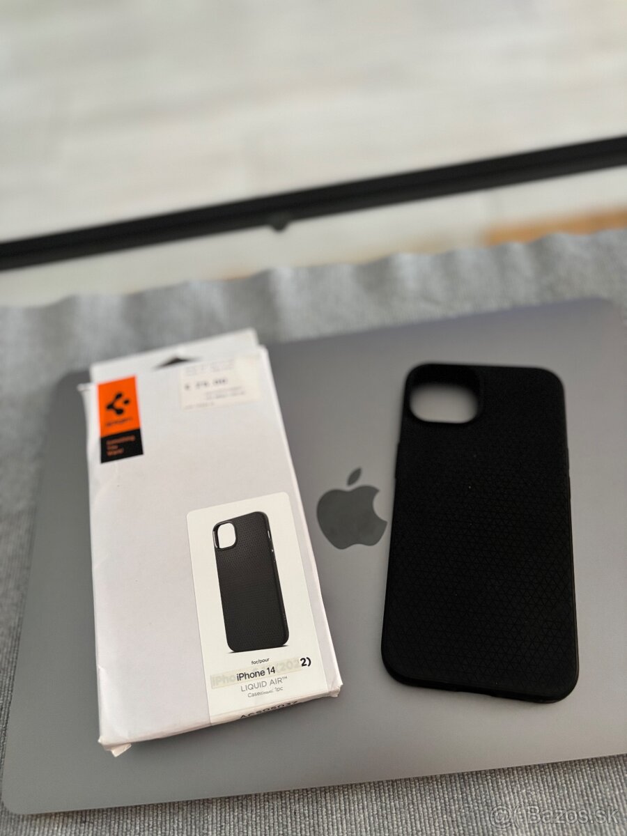 Obal Spigen iPhone 14