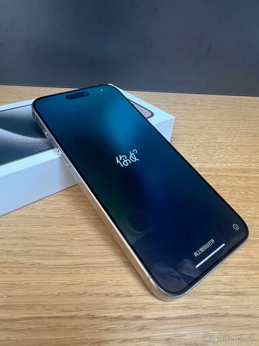 Predám iPhone 15 PRO MAX 256GB, TOP stav, VOLNY,