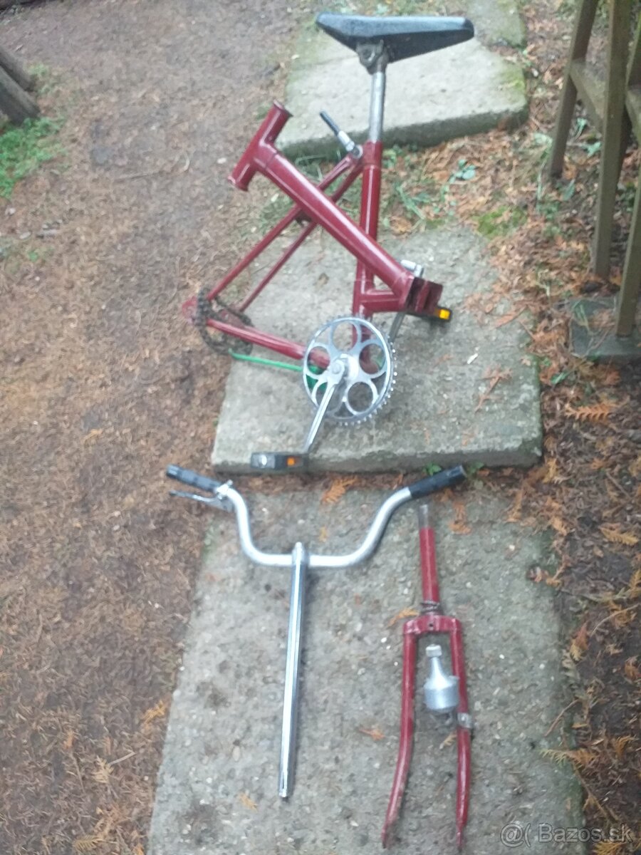 Ram na skladaci bicykel
