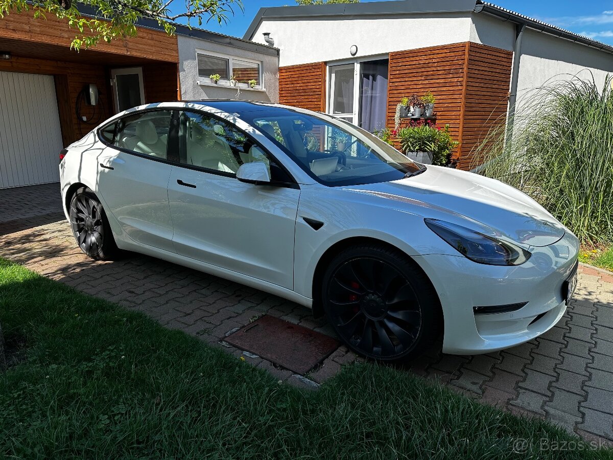 Tesla model 3 ✅ Performance ✅ Refresh ✅ Biely interier