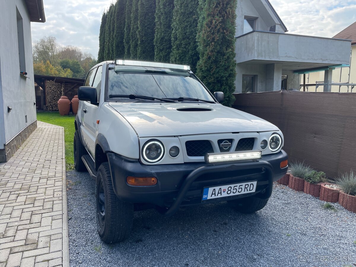 Nissan Terrano 2 2.7TDi
