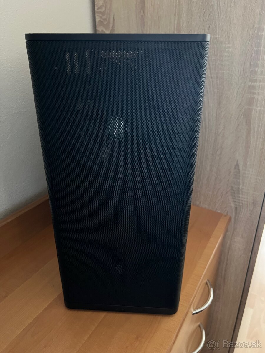 PC zostava – i3-8100 / RX 580 / 16 GB RAM / EVGA 750W