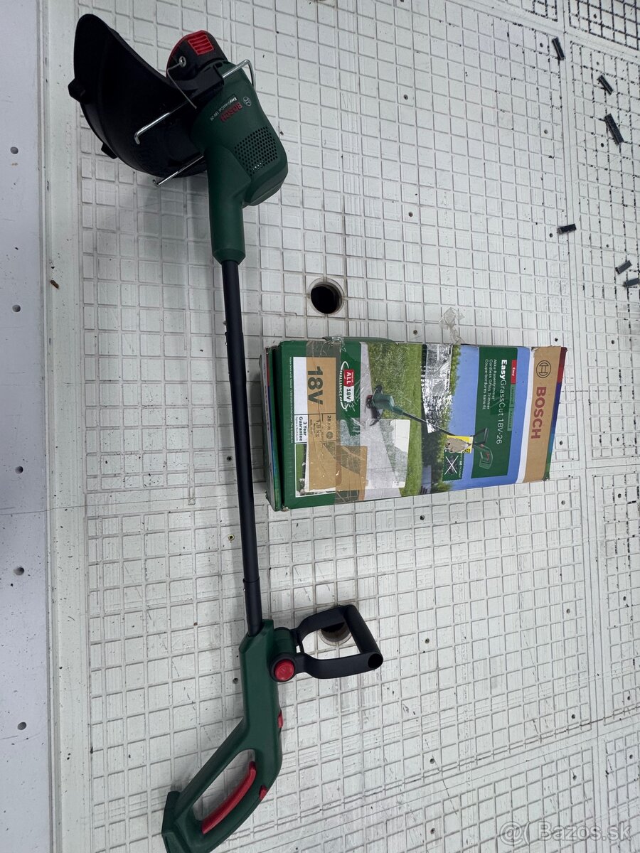 Bosch EasyGrassCut 26 Strunová kosačka
