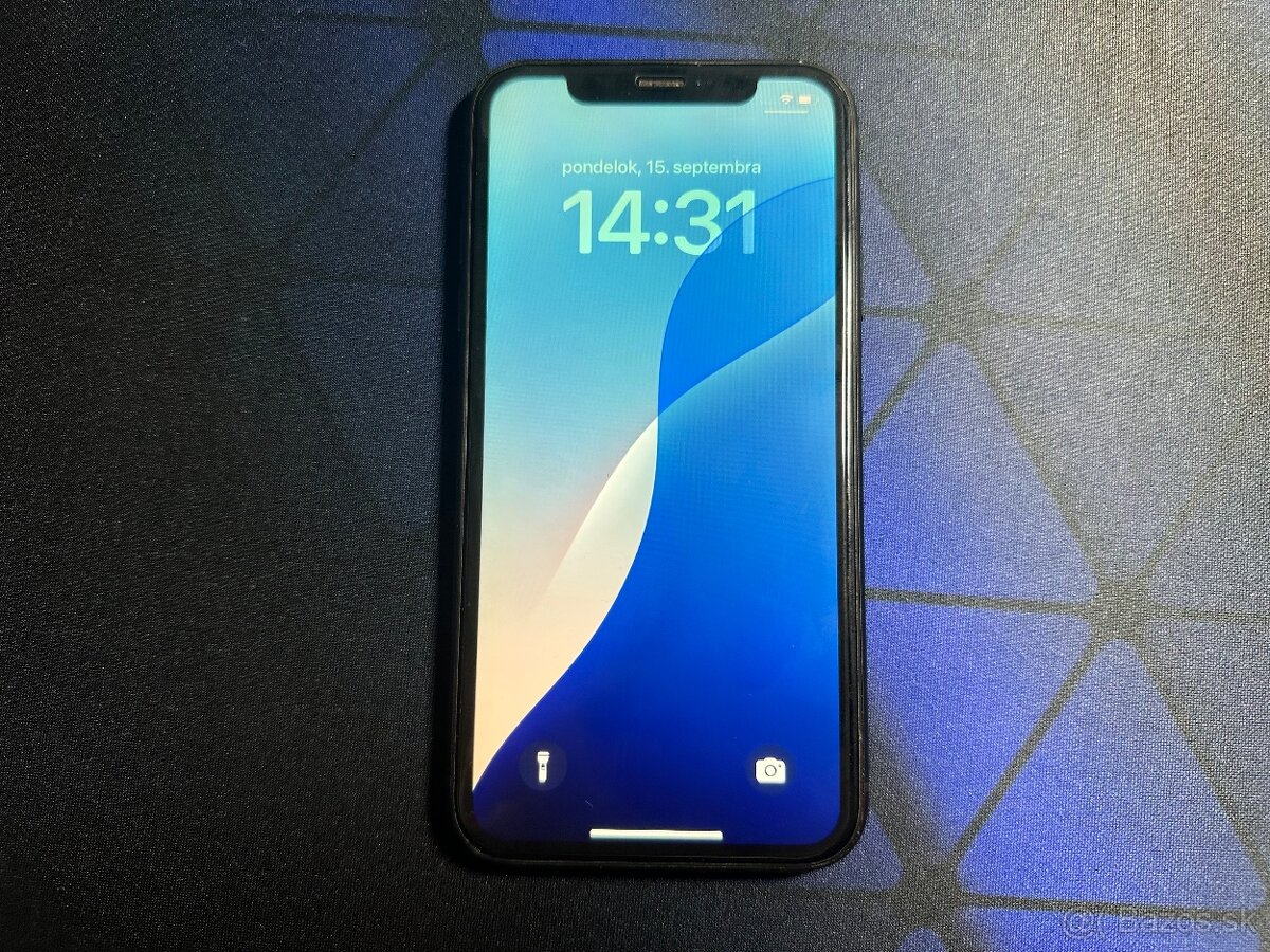 iPhone XR 64GB čierny – plne funkčný