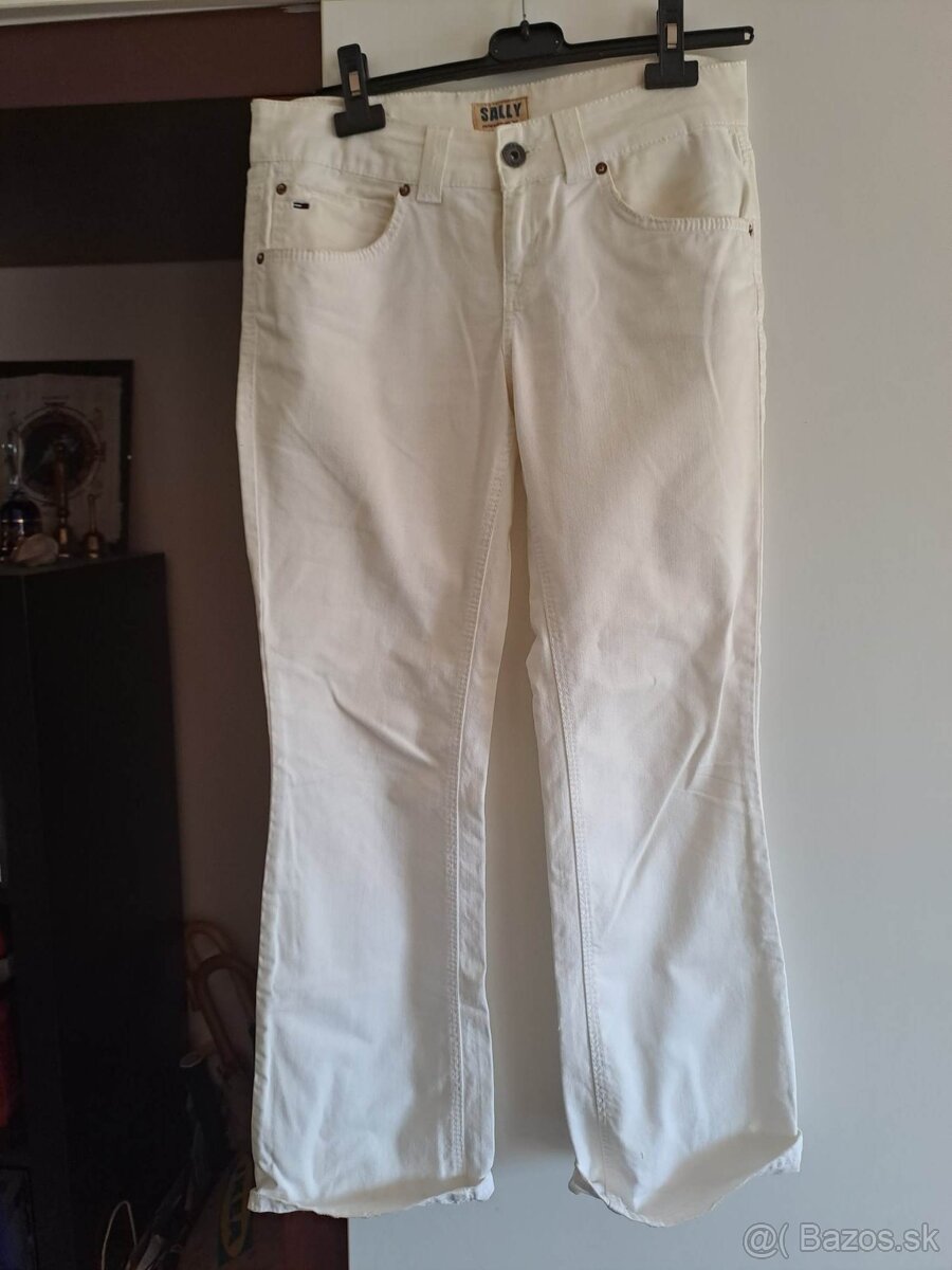 Tommy Hilfiger rifle