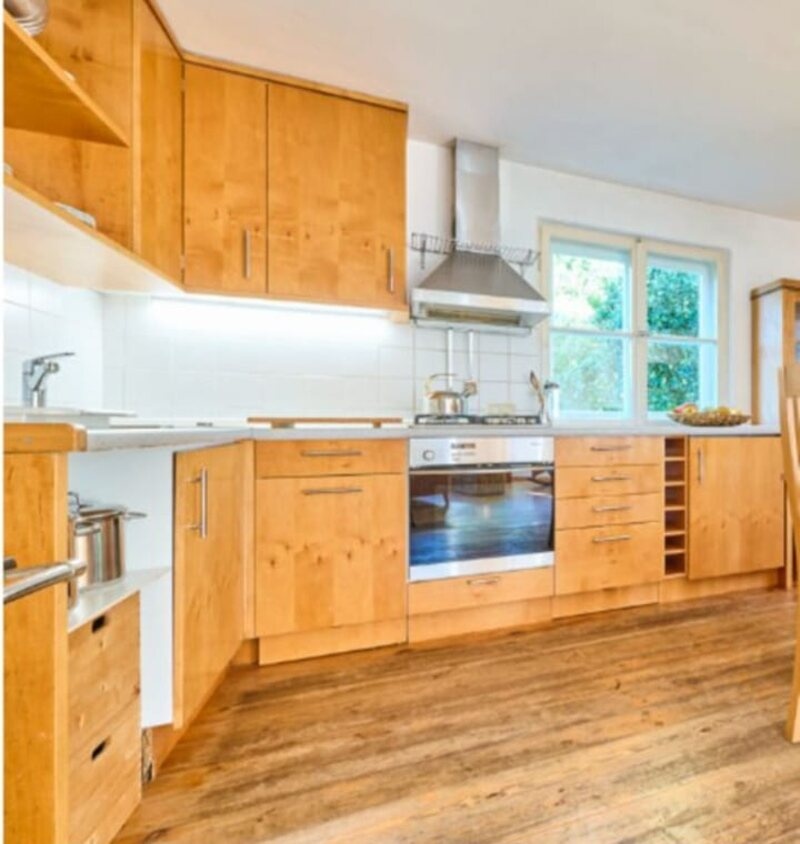 Kuchyňská linka z masivu se spotřebiči,5504