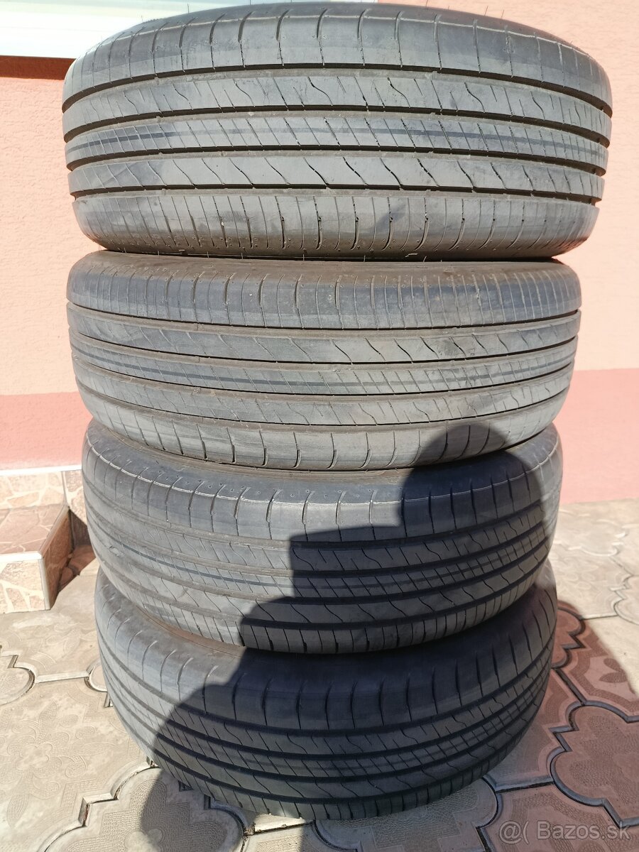Letné pneumatiky GOODYEAR EfficientGrip 2 SUV 215/60 R17