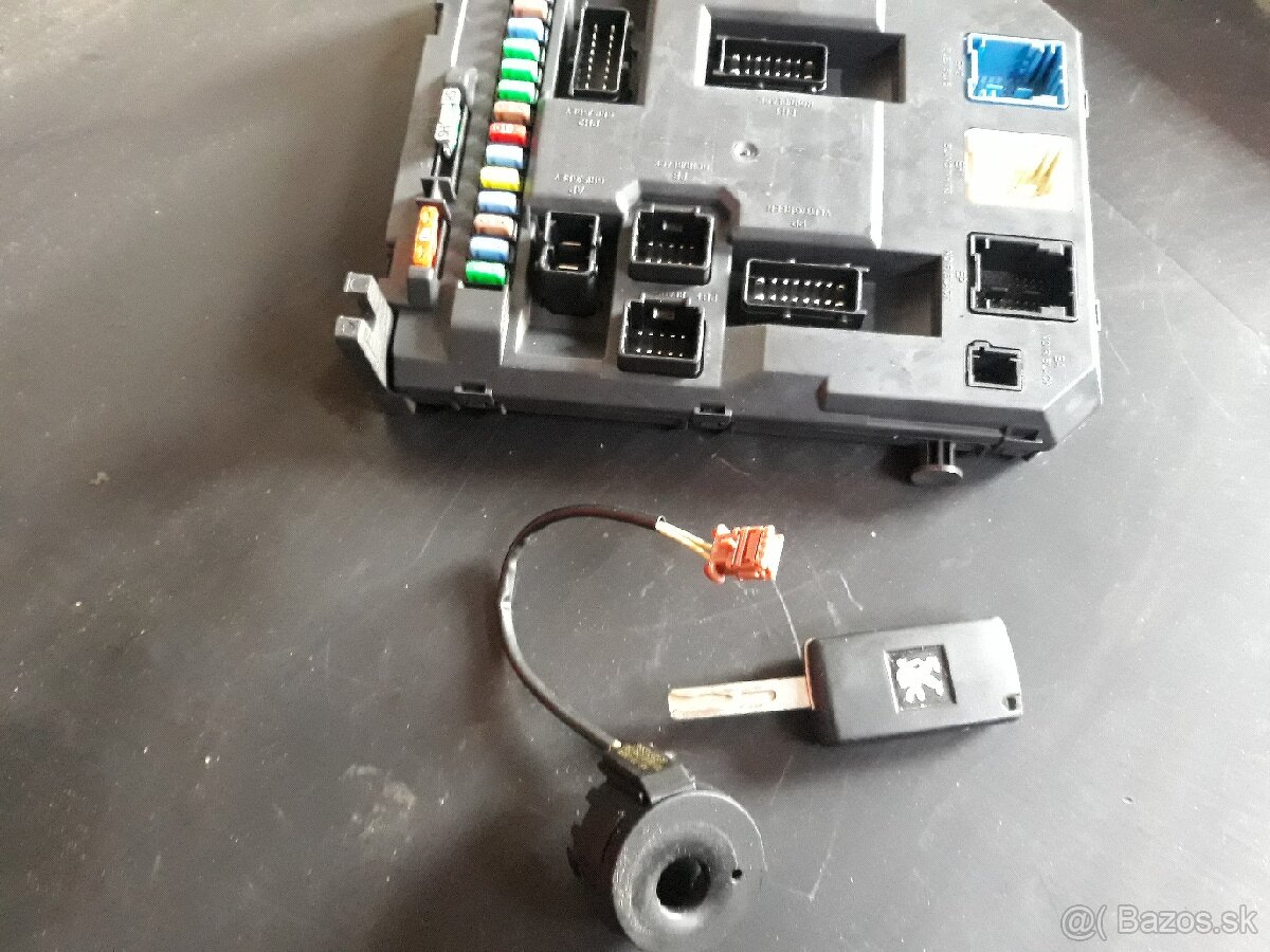 BSI PEUGEOT CITROEN riadiaca jednotka X01