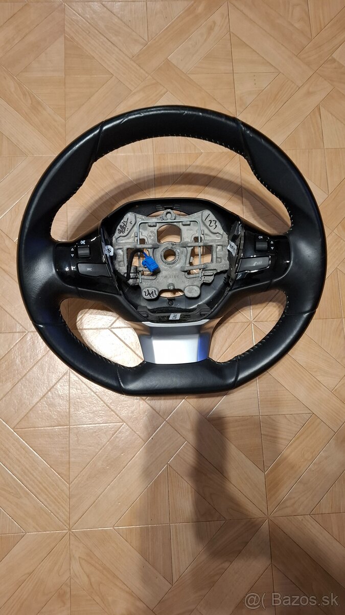 Volant Peugeot 308