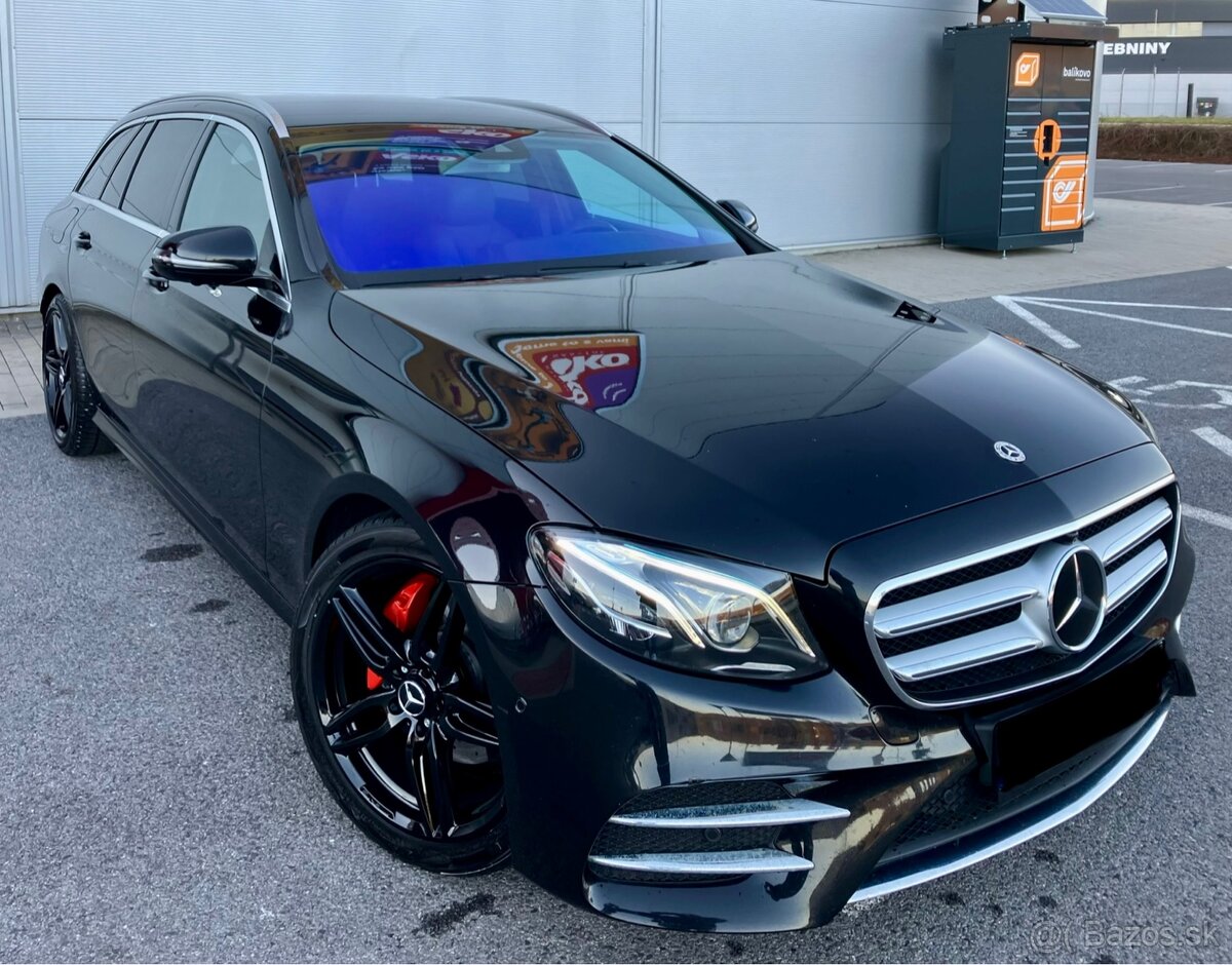 Mercedes-Benz E 220d AMG line 9G