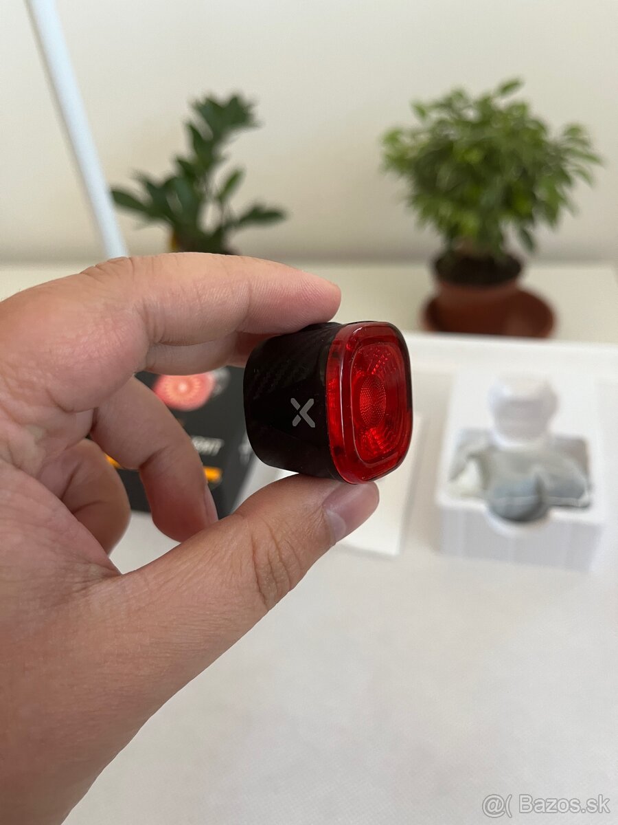 XOSS XR01 Smart zadné svetlo – nové, s brzdovým senzor