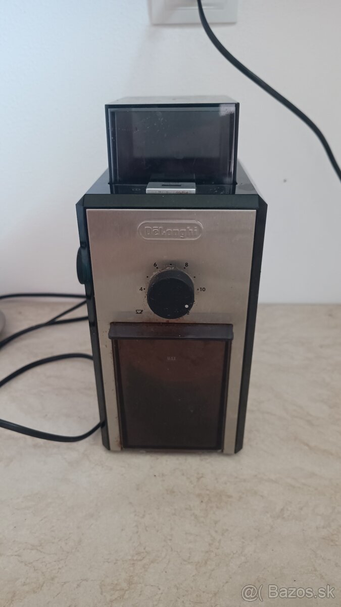 Predam mlyncek na kavu Deloghi KG89