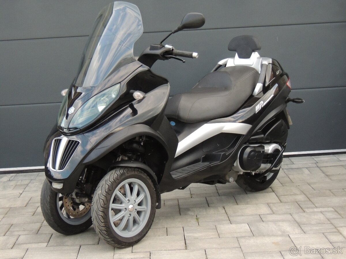 PIAGGIO MP3 400 2009 ,,B" vodičák