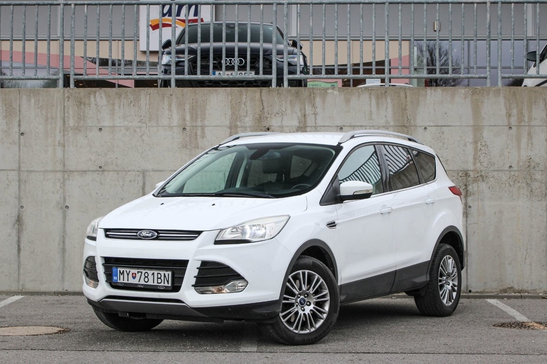 Ford Kuga 2.0 TDCi 4x4 A/T /AJ NA SPLATKY/