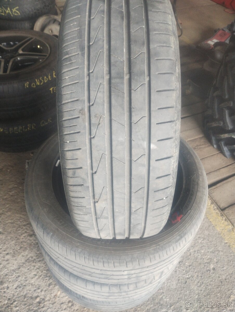 Pneu 225/55R17
