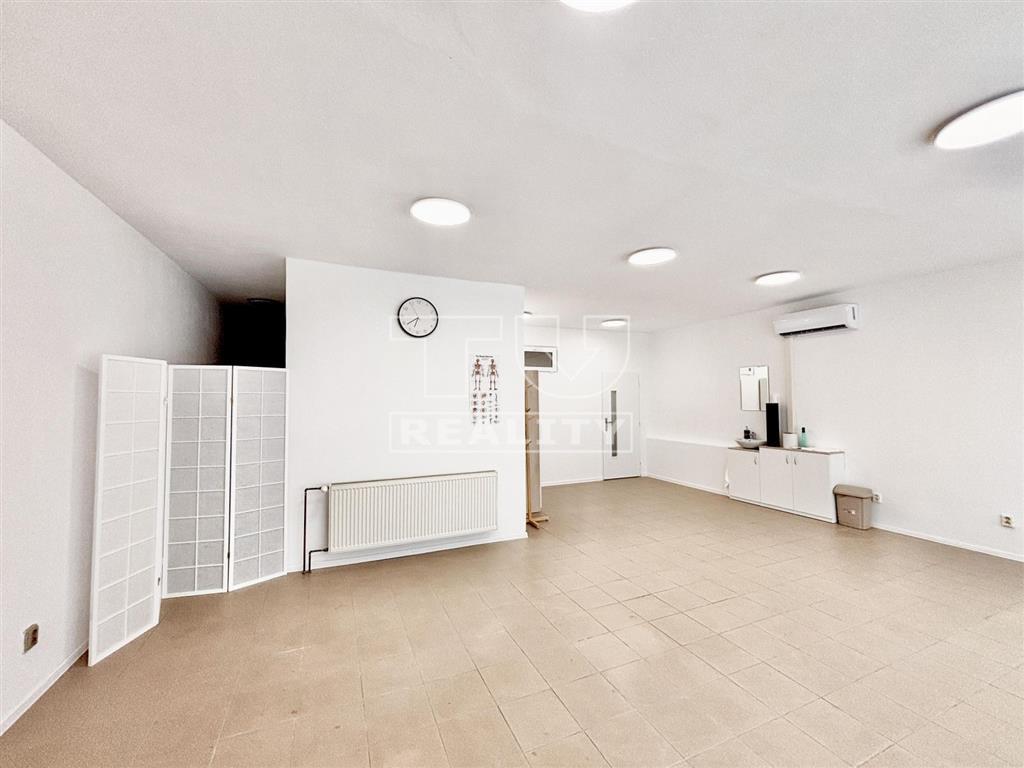 PRENÁJOM PRIESTORU 52,6 m2, PALACKÉHO ULICA, TRENČÍN