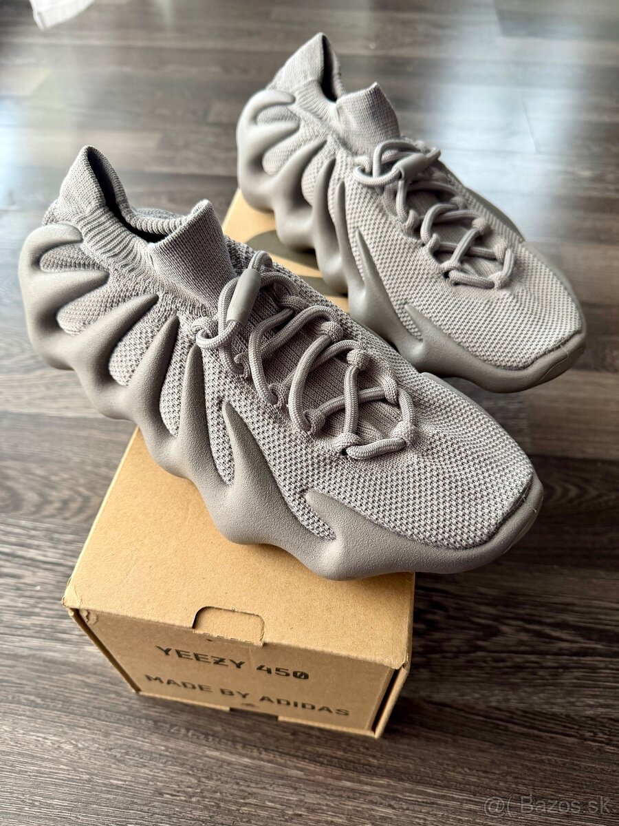Yeezy 450 Stone Grey 43 1/3 - US 9 1/2