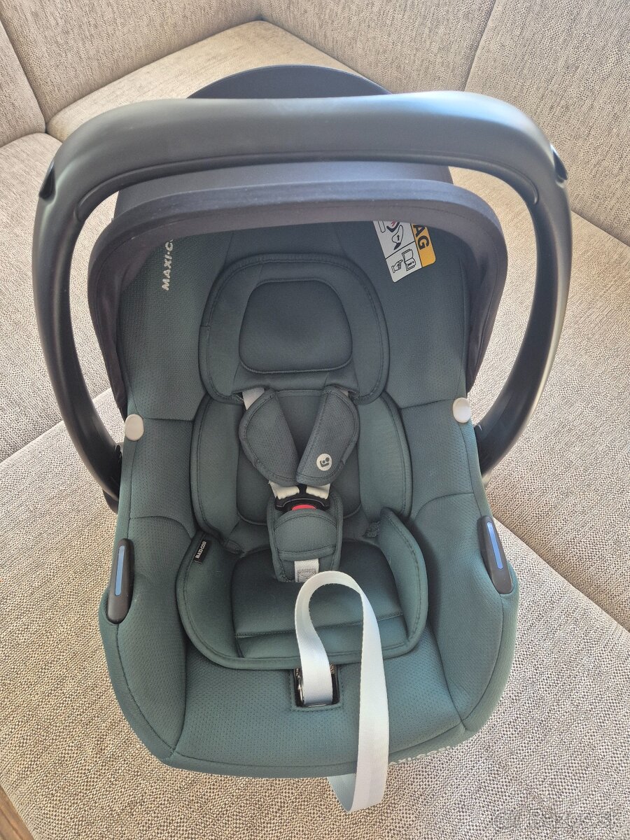 Maxi-Cosi Cabriofix i-size so zakladňou FamilyFix 3