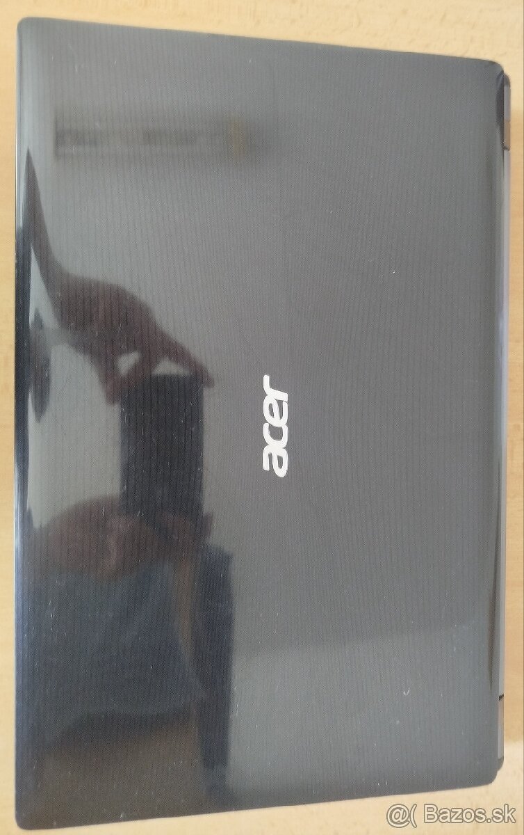 Notebook Acer Aspire 5755g s poškodenym matrixom