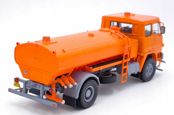 Liaz 110.850 SA8 1:43 kropička