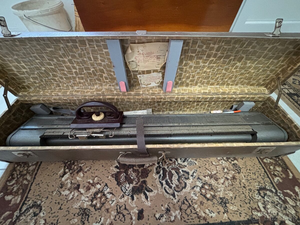 Pletaci stroj “Dopleta”