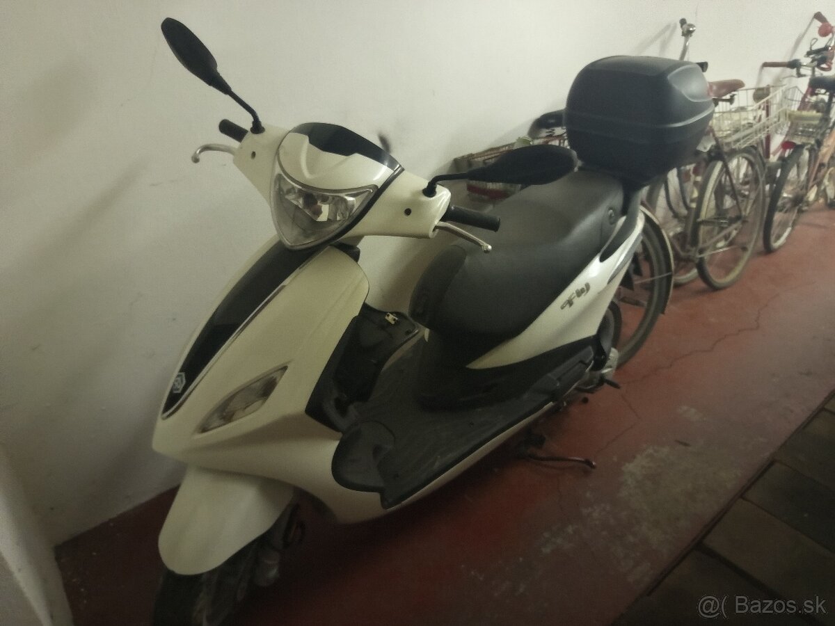 Piaggio fly 50
