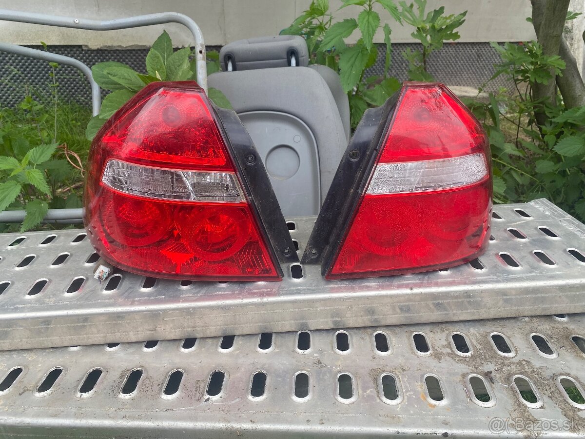 Zadné svetla chevrolet aveo