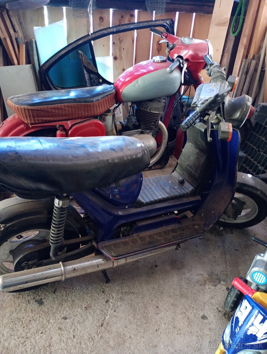 Predám simson sr50 a jawa 250 panelka