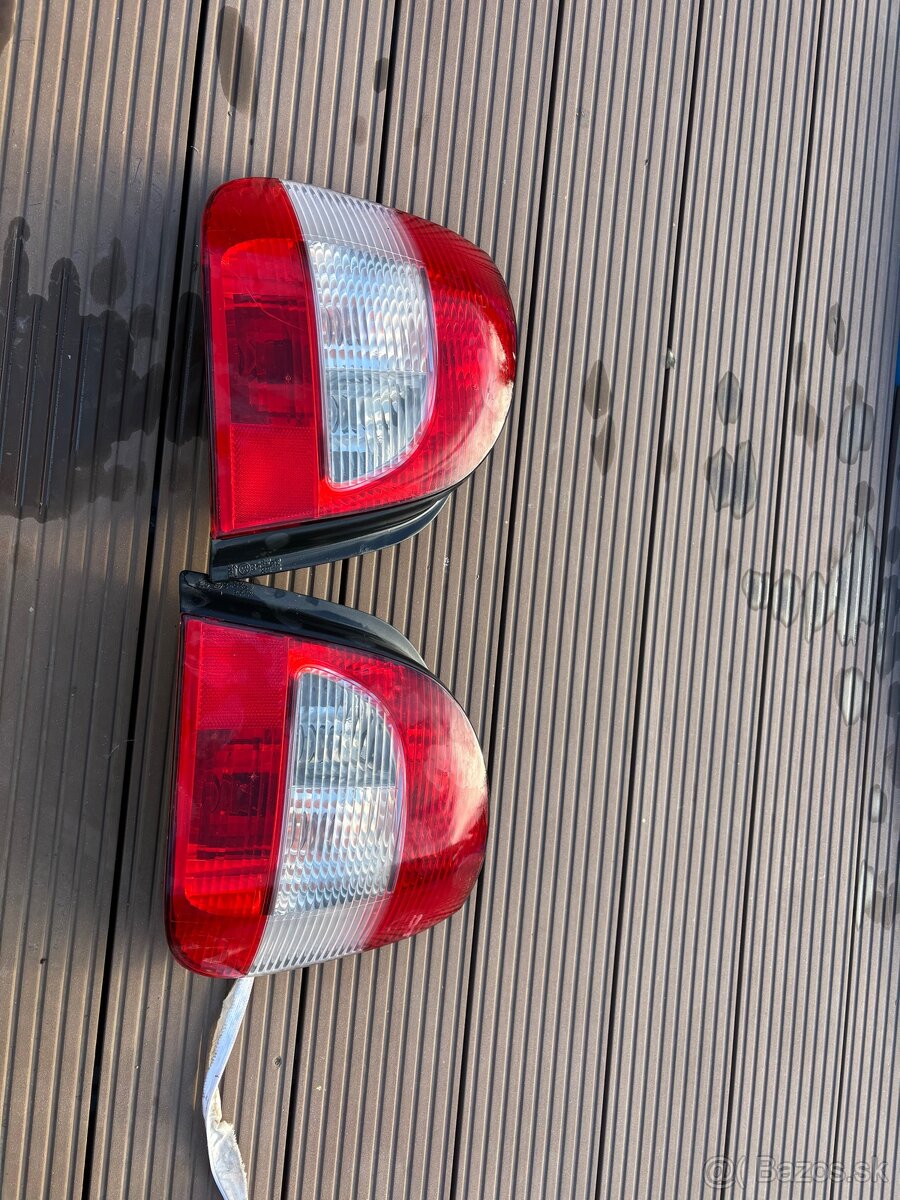 Zadne svetla Renault Scenic